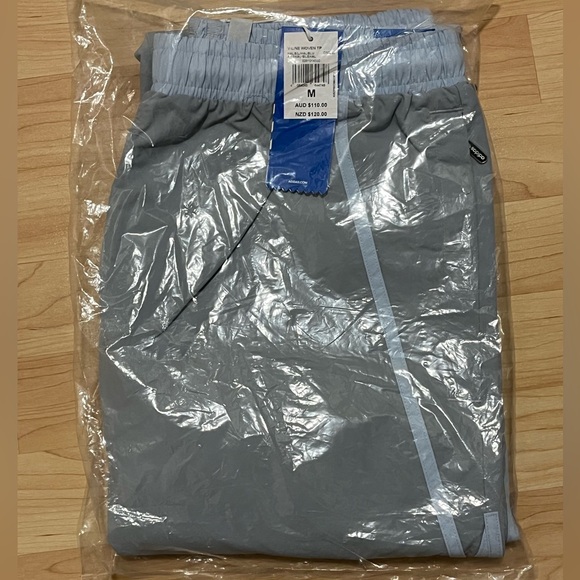 ADIDAS R.Y.V. V-LINE WOVEN TRACK PANTS - Picture 8 of 8